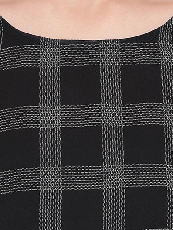 bell sleeved checkered top - 16741945 - Zoom Image - 5