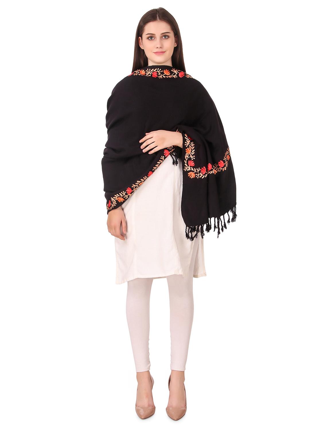 solid woolen shawl - 16742061 - Zoom Image - 3
