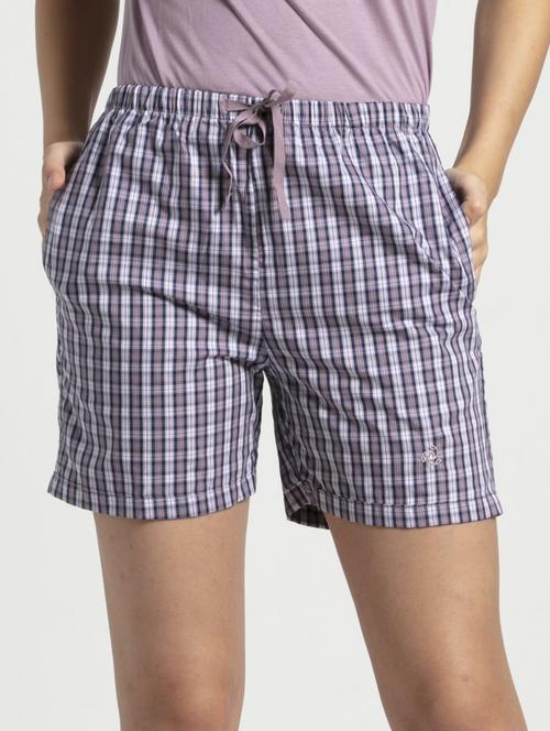 mid rise drawstring checkered short - 16742197 - Very Small Image - 1