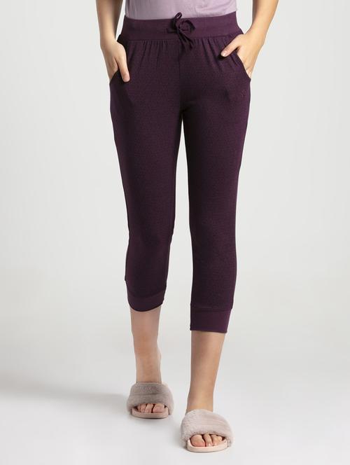 drawstring pocket detail capri - 16742235 - Standard Image - 1