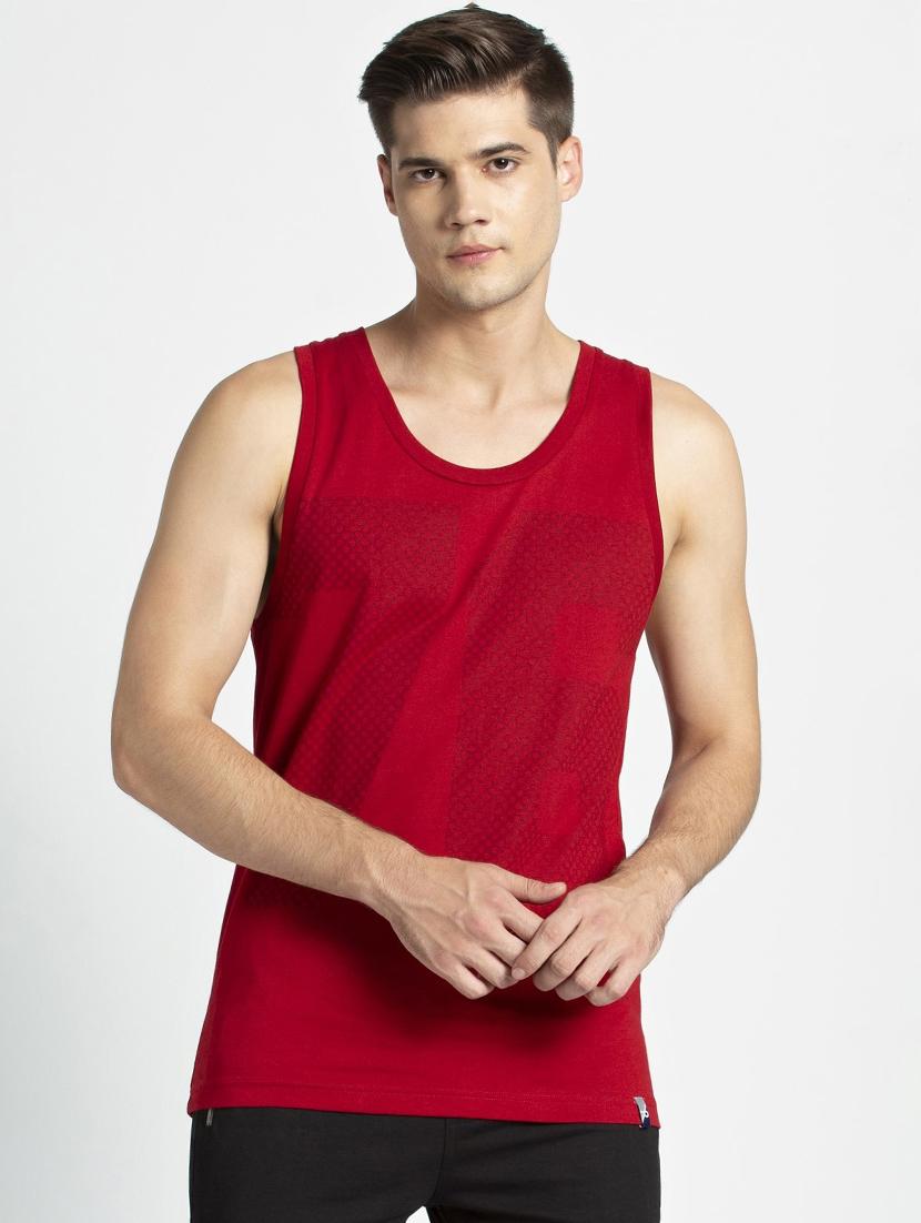 red typographic chest print vest - 16742901 - Zoom Image - 1