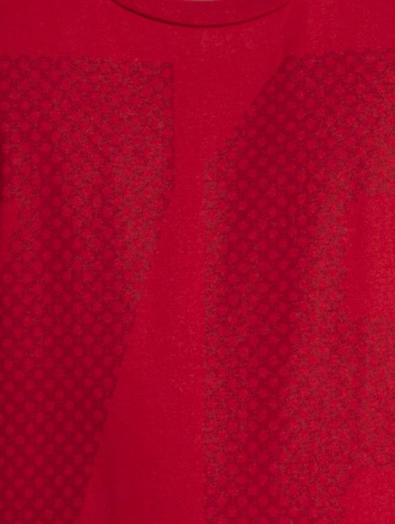 red typographic chest print vest - 16742901 - Zoom Image - 5