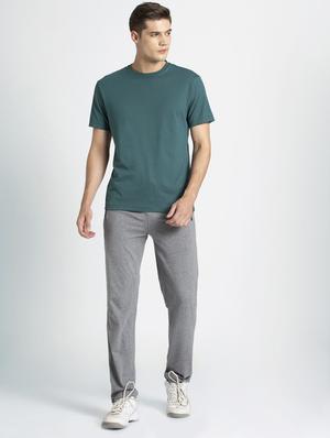 green solid t-shirt - 16742995 - Standard Image - 4