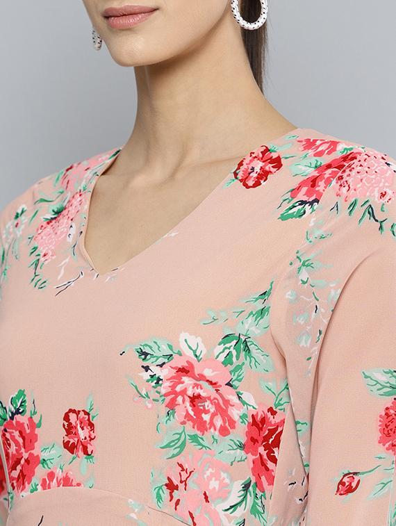 long sleeved floral maxi dress - 16743442 - Zoom Image - 4
