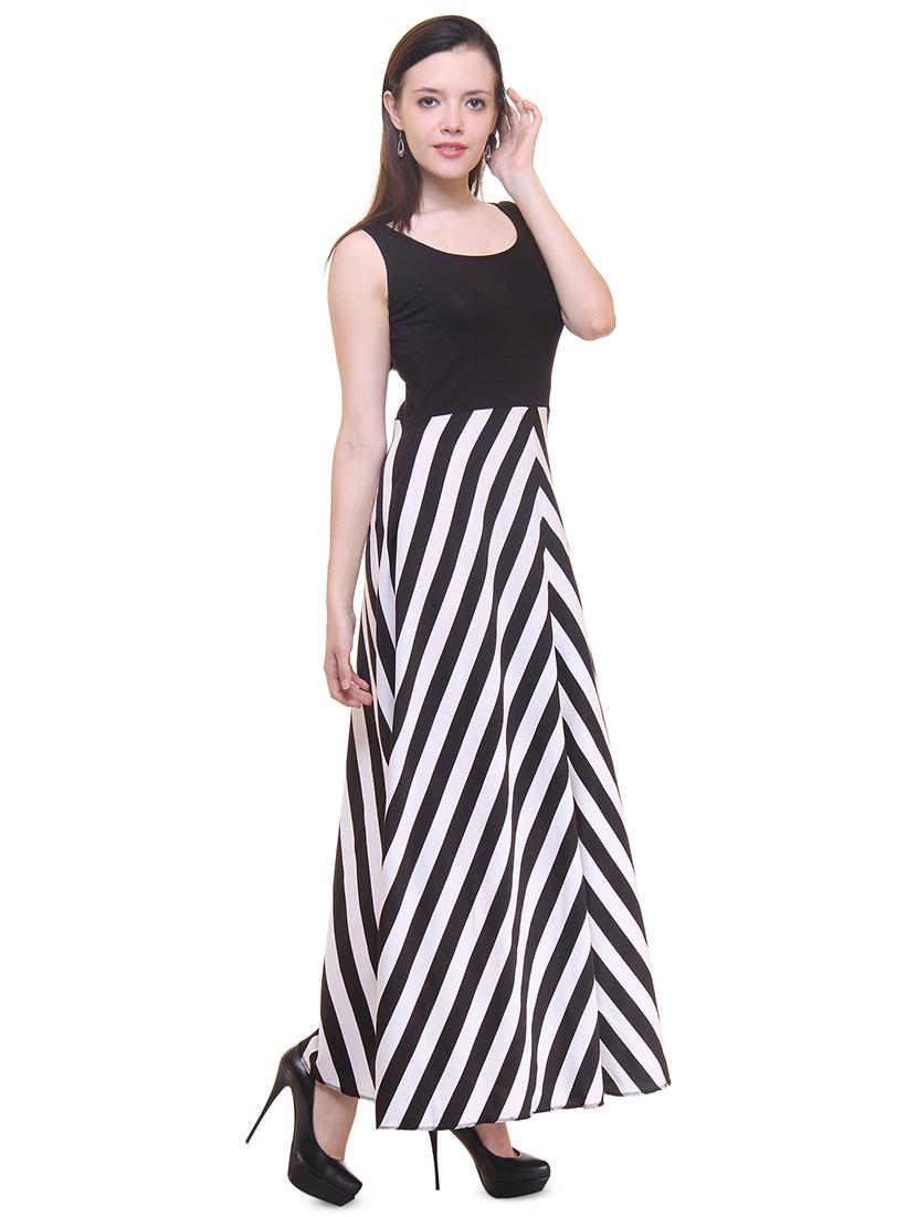 round neck striped maxi dress - 16743811 - Zoom Image - 2