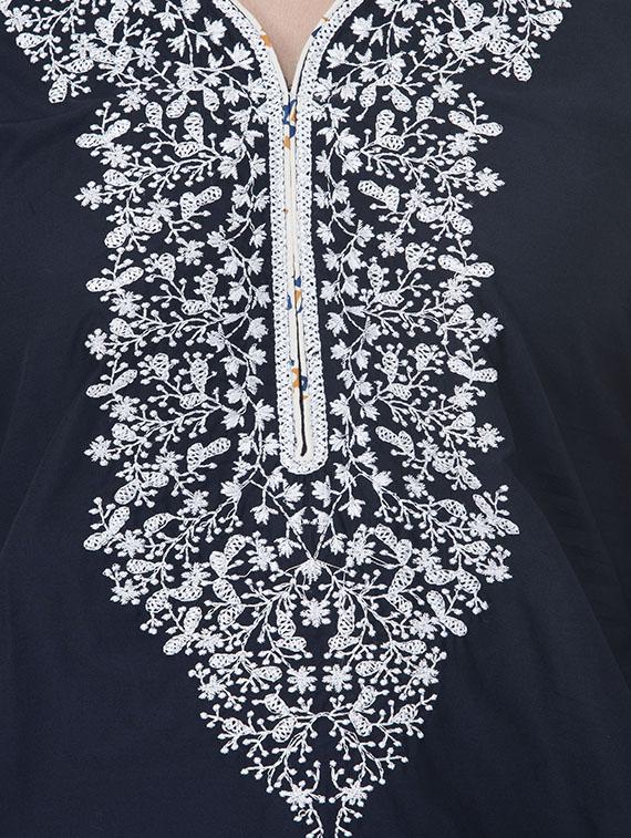 embroidered straight kurta - 16745002 - Zoom Image - 4