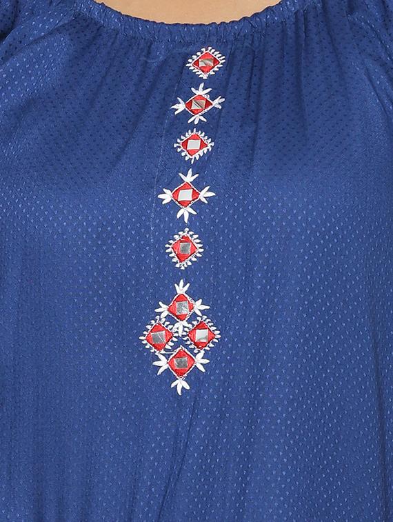 round neck embroidered blouson top - 16745452 - Zoom Image - 4