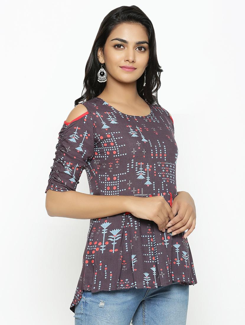 cold shoulder tassel detail top - 16745454 - Zoom Image - 2