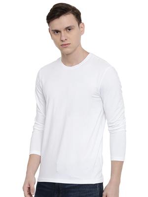 white solid t-shirt - 16745774 - Standard Image - 2