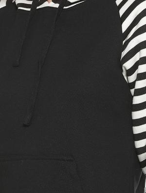 long sleeved striped sweatshirt - 16746457 - Standard Image - 5