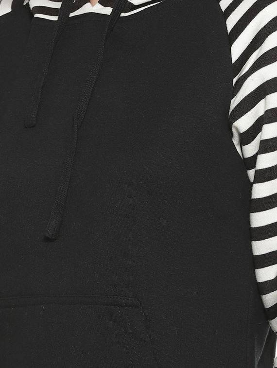 long sleeved striped sweatshirt - 16746457 - Zoom Image - 5