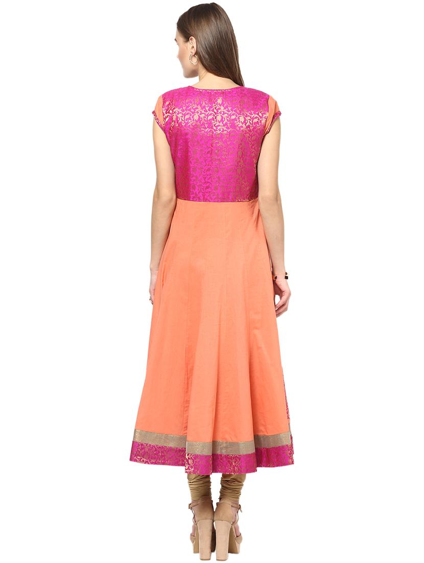block print anarkali kurta - 16746496 - Zoom Image - 3