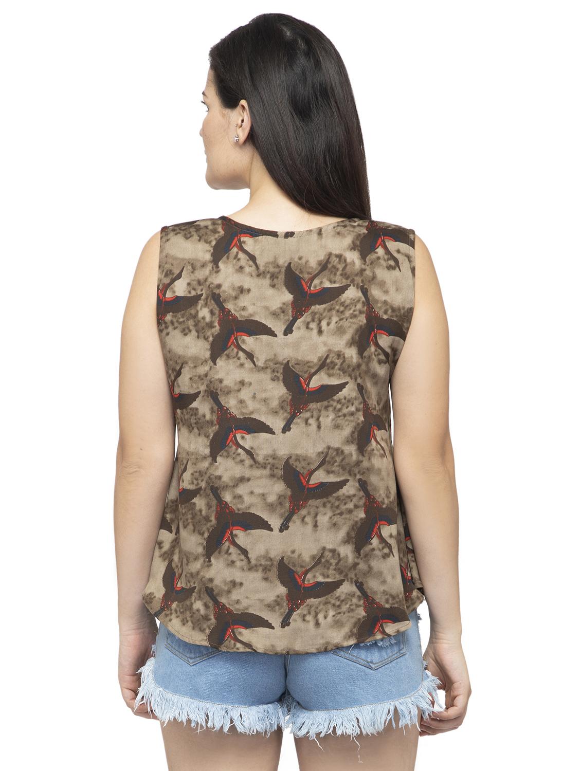 round neck curved hem top - 16746640 - Zoom Image - 3