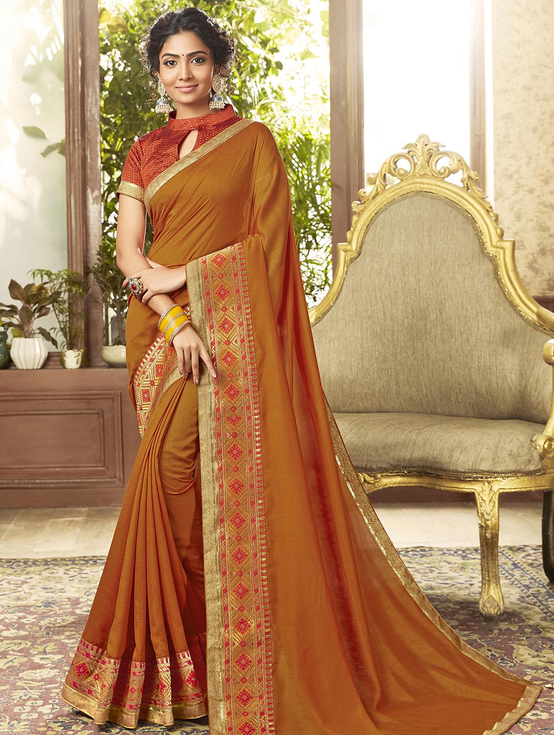 bordered plain saree with blouse - 16749921 - Zoom Image - 1