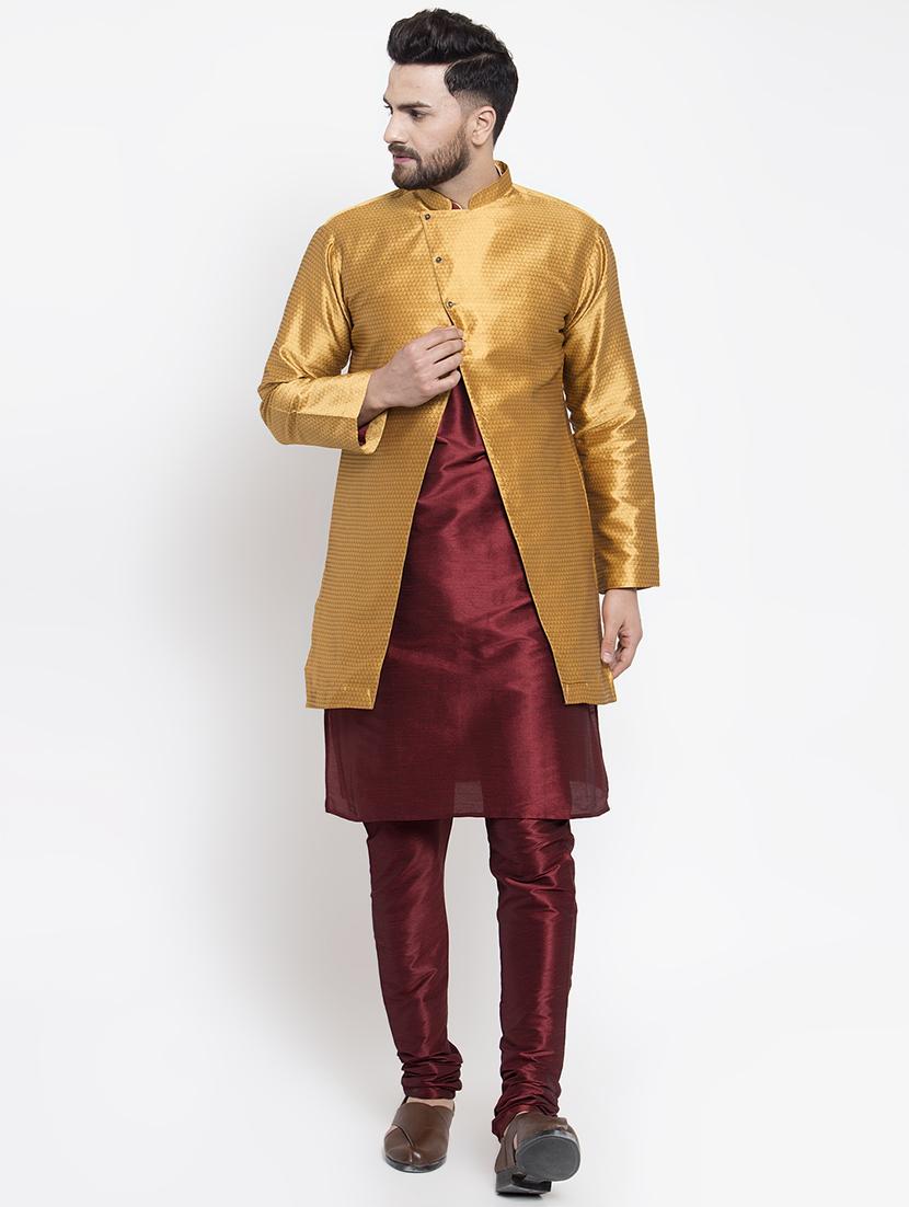 gold silk blend sherwani set - 16750212 - Zoom Image - 1
