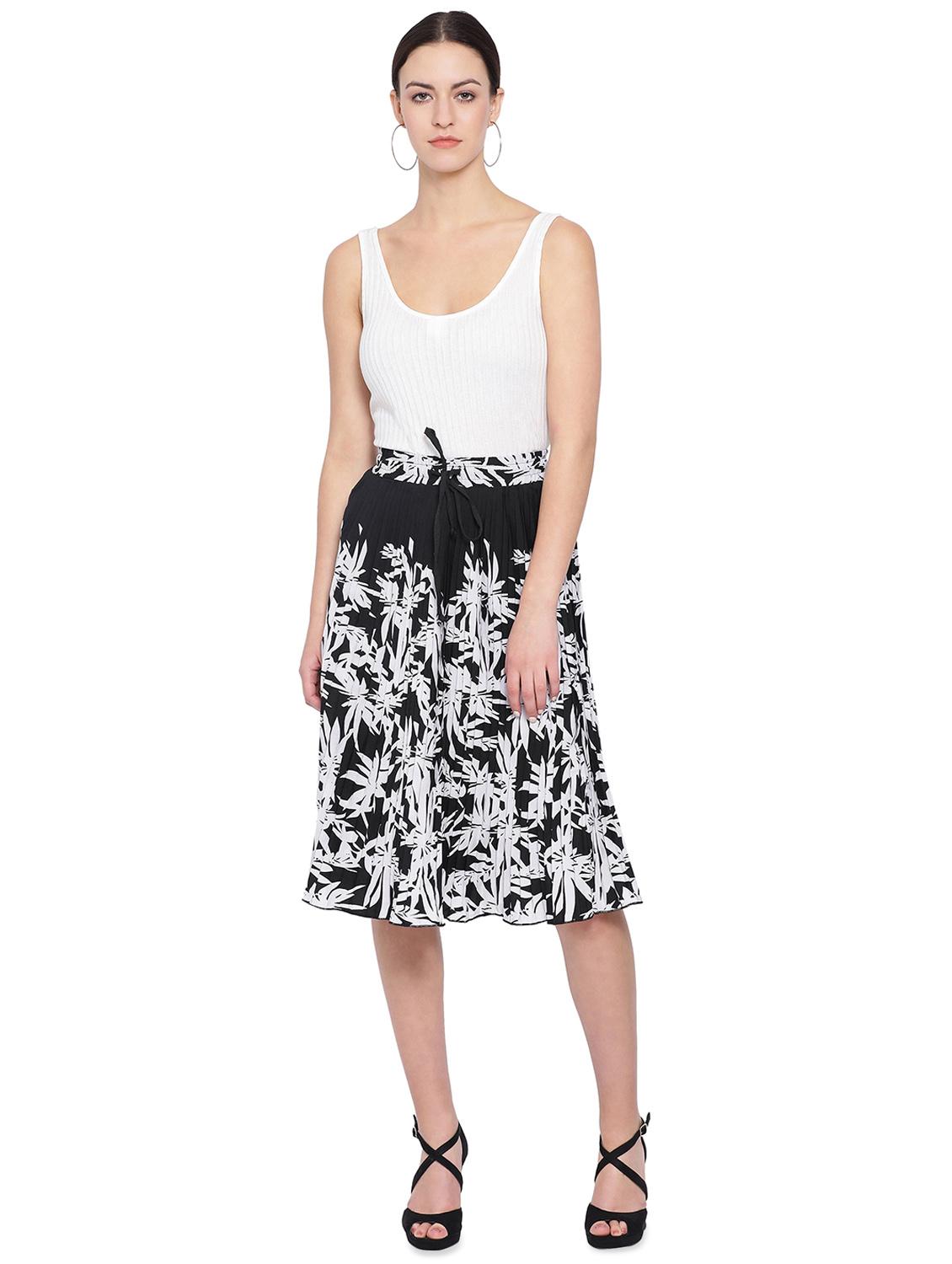 tie up waist a-line skirt - 16750597 - Zoom Image - 4