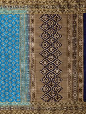 self design bordered saree with blouse - 16750661 - Standard Image - 4
