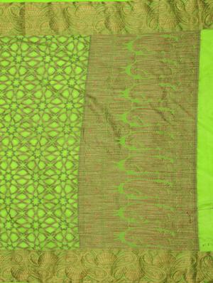 self design bordered saree with blouse - 16750662 - Standard Image - 4