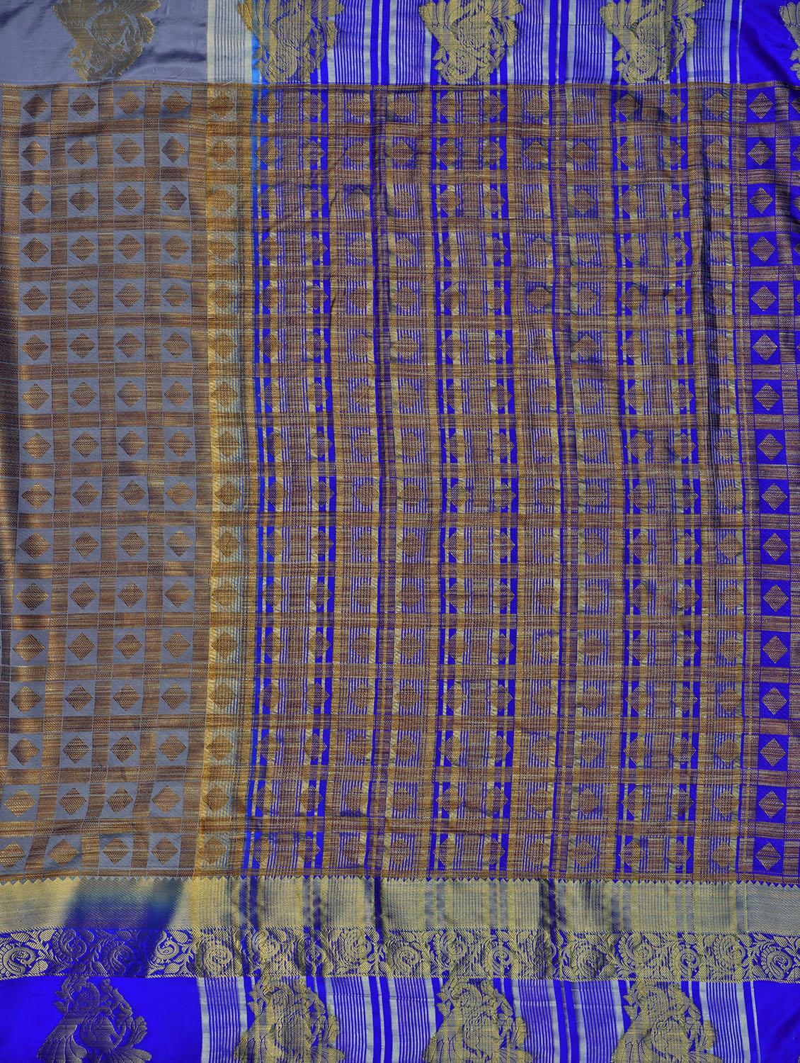checkered banarasi saree with blouse - 16750672 - Zoom Image - 4