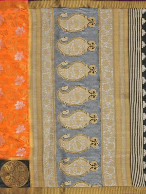 floral kanjivaram saree with blouse - 16750689 - Standard Image - 4