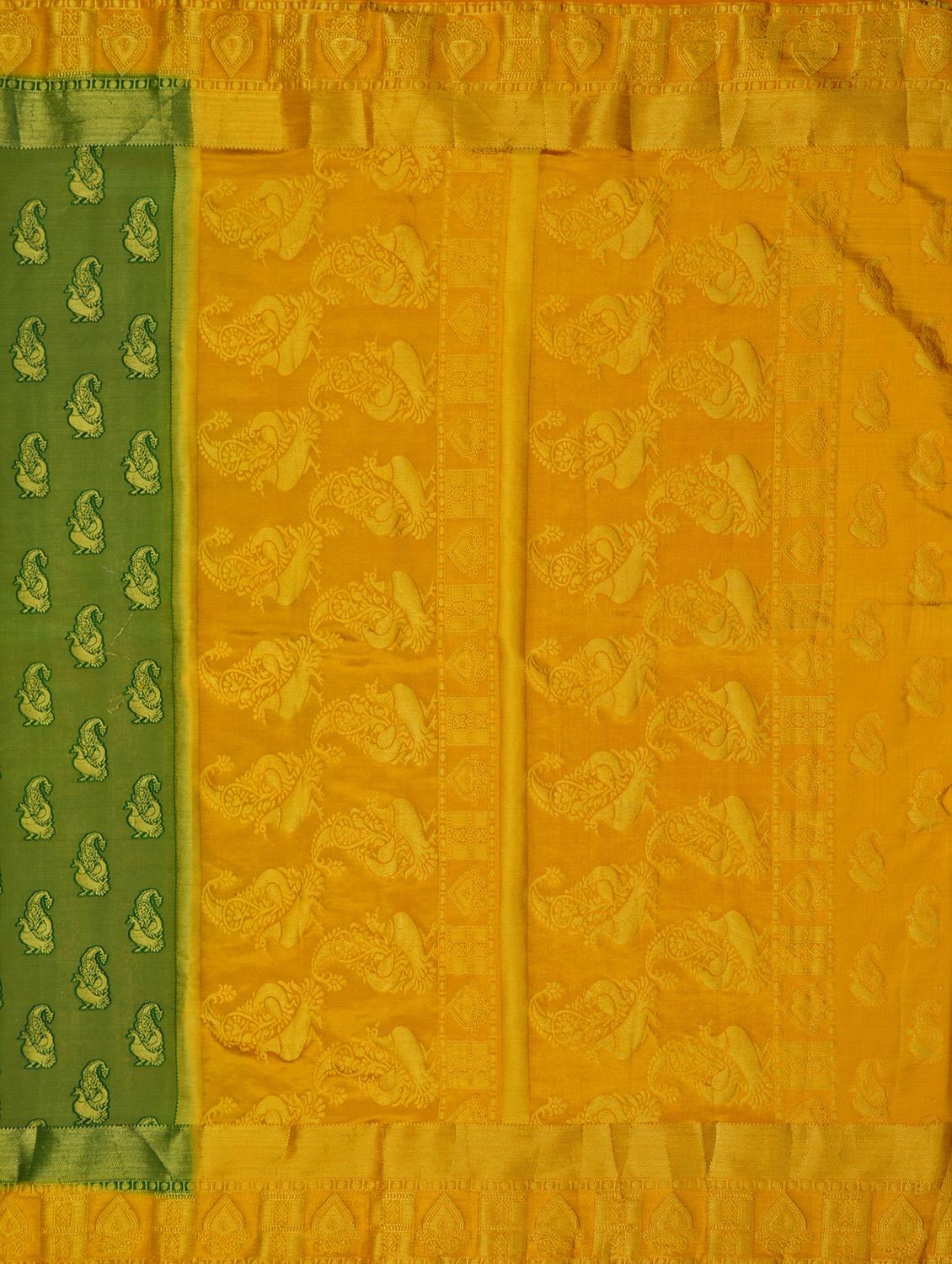 self design kanjivaram saree with blouse - 16750729 - Zoom Image - 4