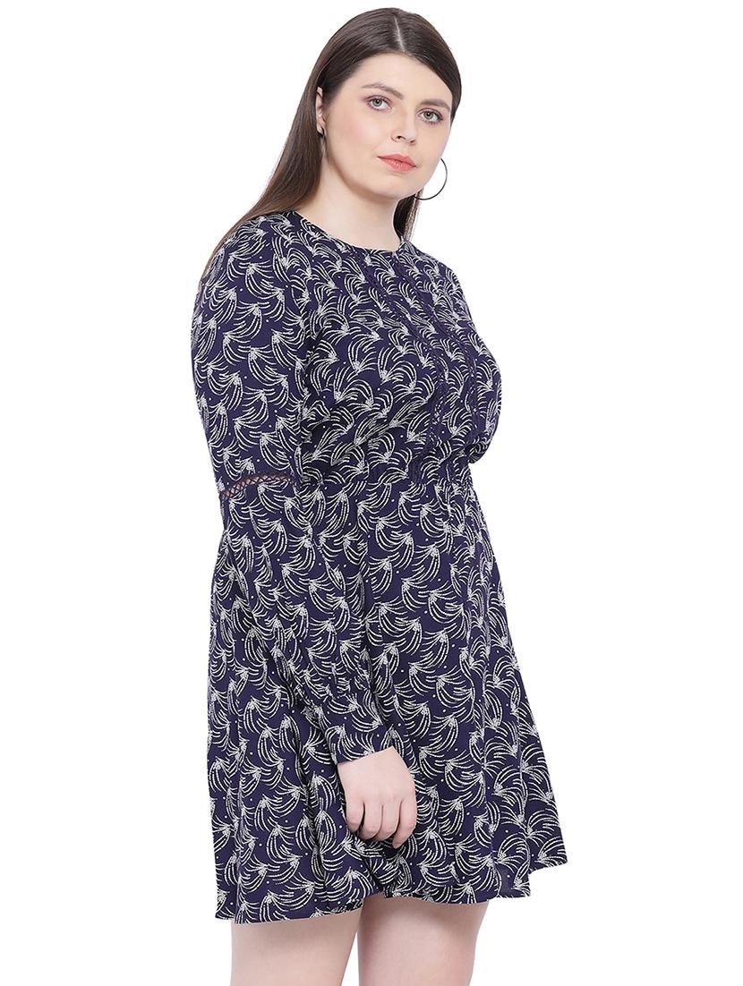 bishop sleeved lace detail a-line dress - 16750825 - Zoom Image - 2