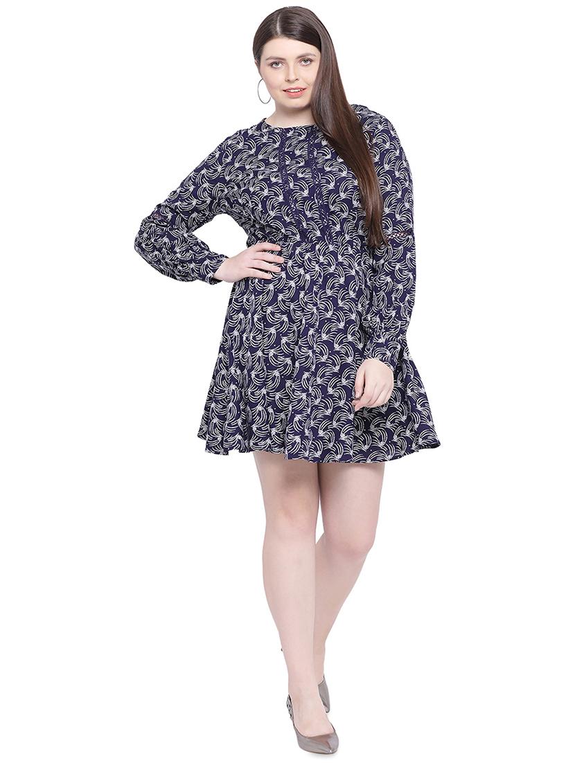 bishop sleeved lace detail a-line dress - 16750825 - Zoom Image - 4