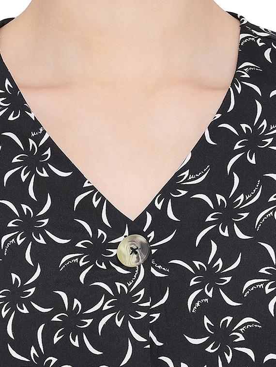 tie knot sleeved floral top - 16750909 - Zoom Image - 5