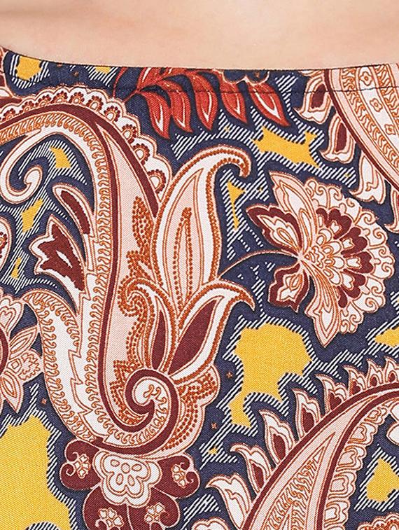 round neck paisley top - 16750926 - Zoom Image - 5