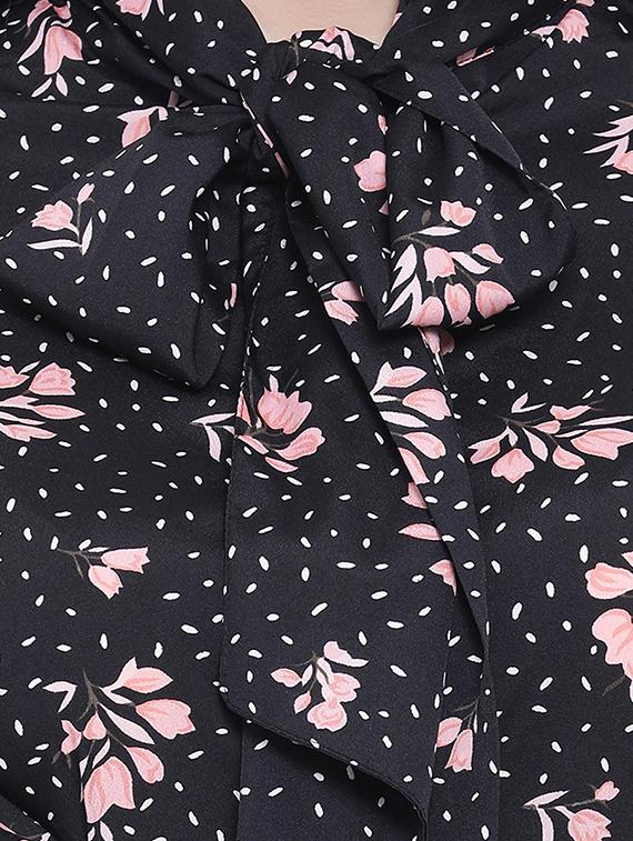 tie up neck floral top - 16750929 - Zoom Image - 5