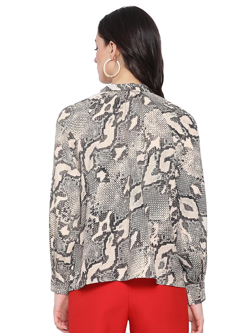 tie up neck snake print top - 16750941 - Zoom Image - 3