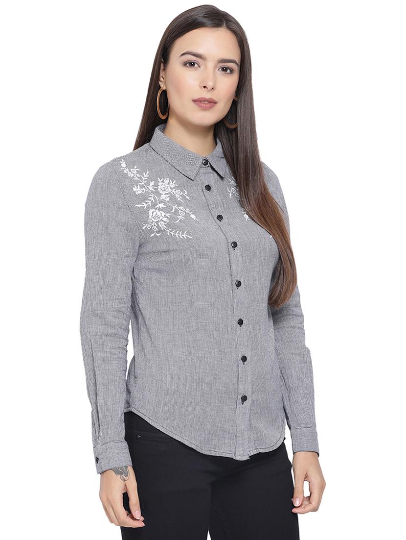 embroidered detail checkered shirt - 16750998 - Zoom Image - 2