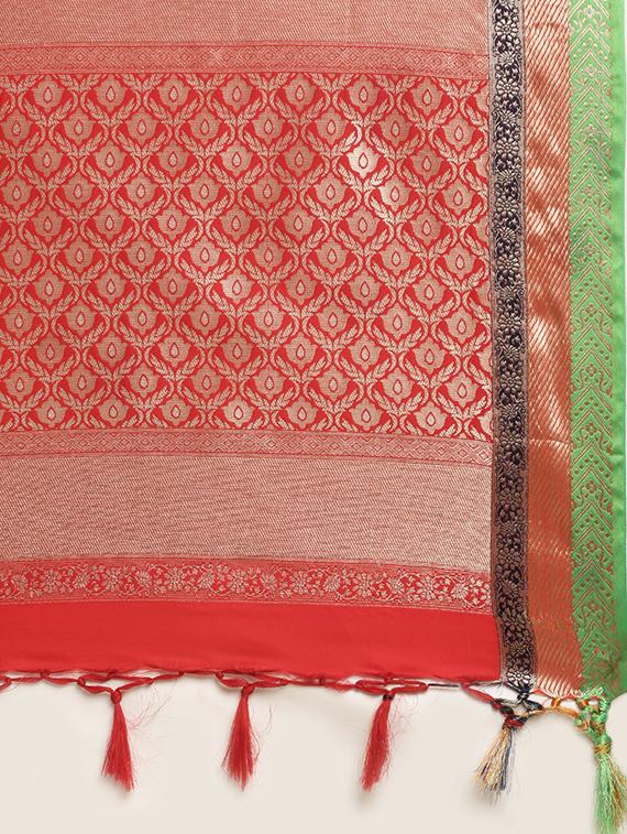 solid kanjivaram saree with blouse - 16751485 - Zoom Image - 4