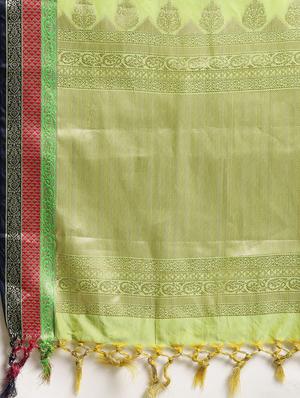 striped kanjivaram saree with blouse - 16751495 - Standard Image - 4