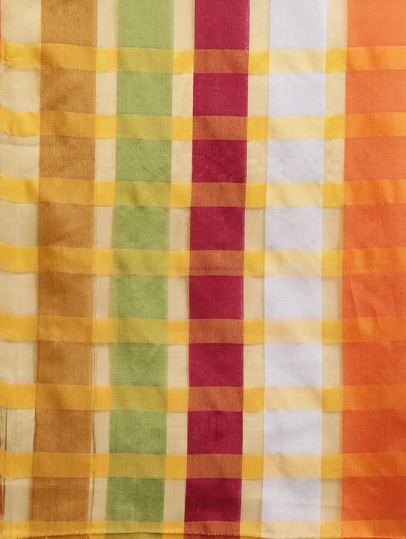 solid banarasi saree with blouse - 16751523 - Zoom Image - 4