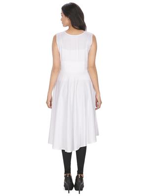 white embroidered asymmetrical flared kurta - 16753084 - Standard Image - 3