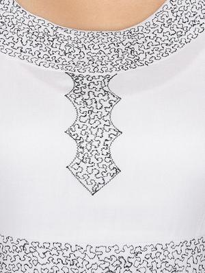 white embroidered asymmetrical flared kurta - 16753084 - Standard Image - 4