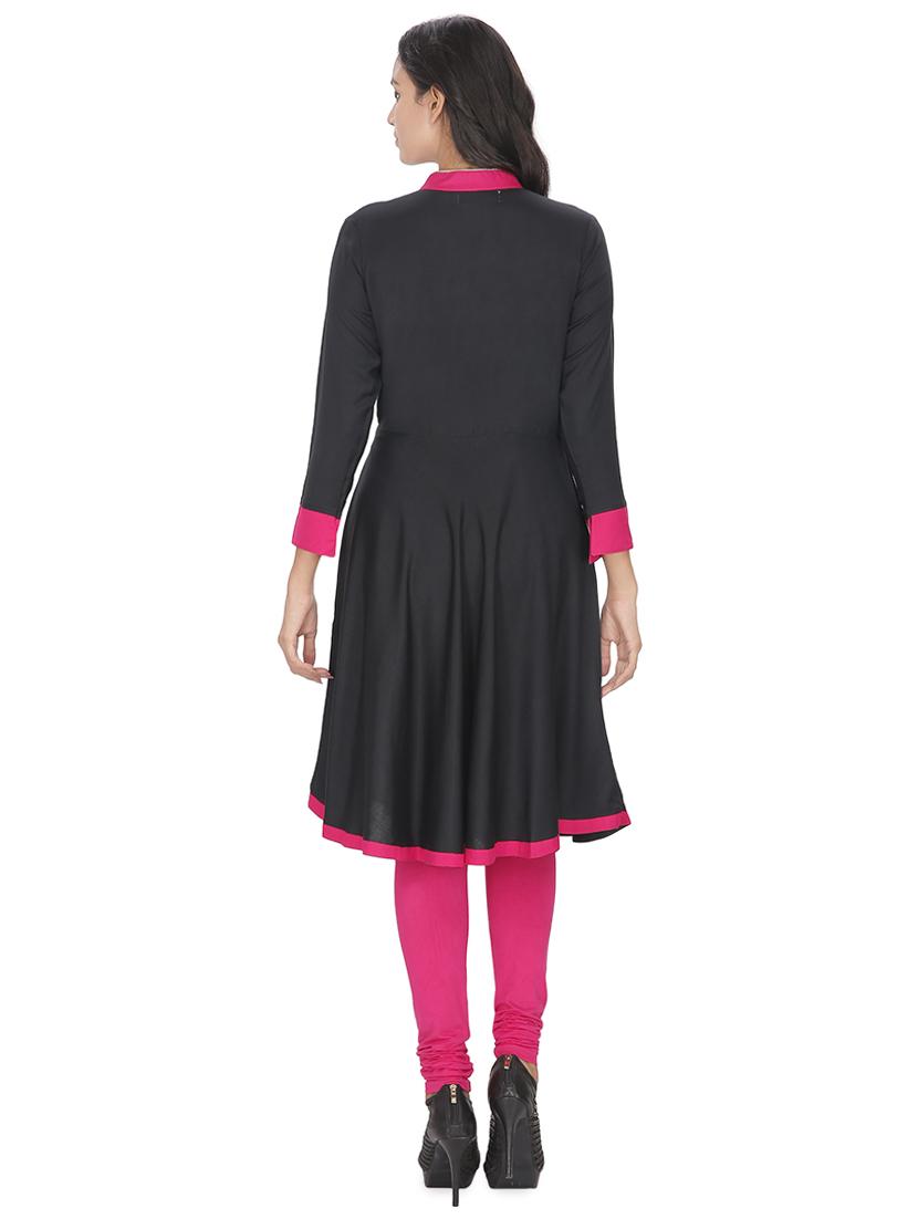 black solid asymmetrical flared kurta - 16753093 - Zoom Image - 3