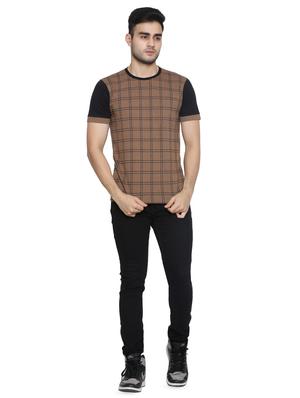 brown checkered t-shirt - 16755316 - Standard Image - 4