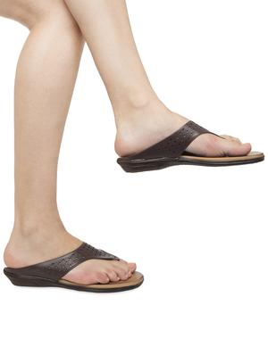 brown toe separator sandals - 16756699 - Standard Image - 5