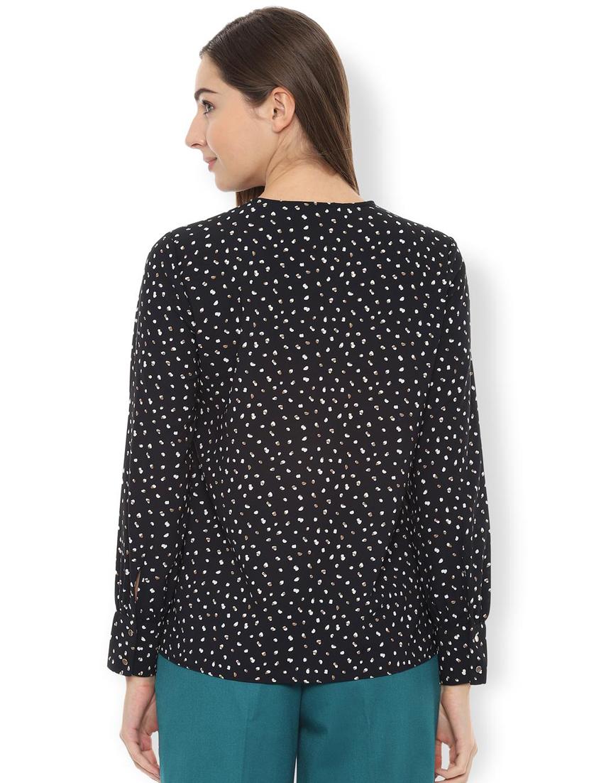 v-neck polka dot top - 16761910 - Zoom Image - 2