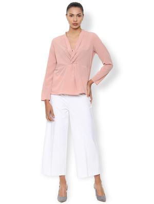 stylized neck solid top - 16761947 - Standard Image - 3