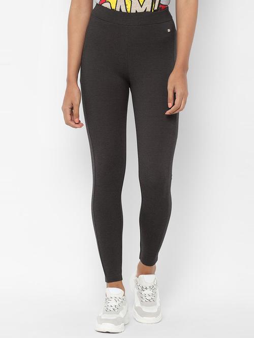 high rise solid jegging - 16761978 - Standard Image - 1