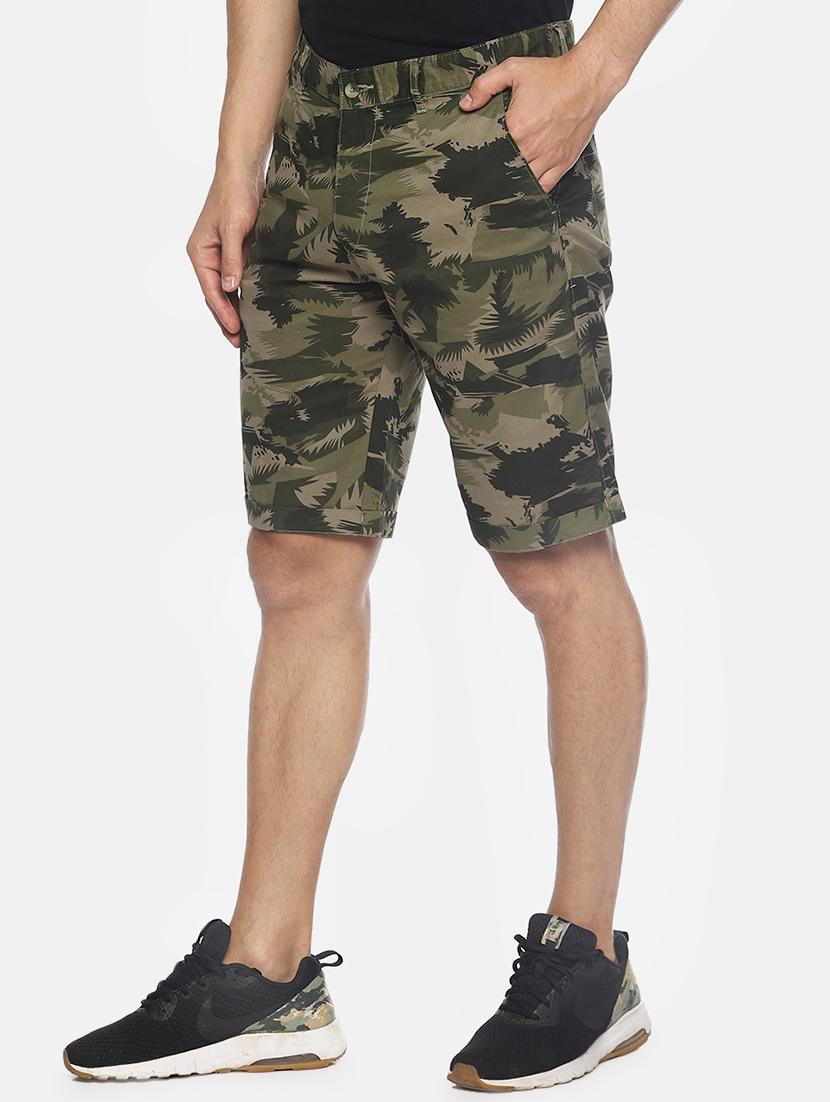 green camouflage printed shorts - 16762297 - Zoom Image - 2