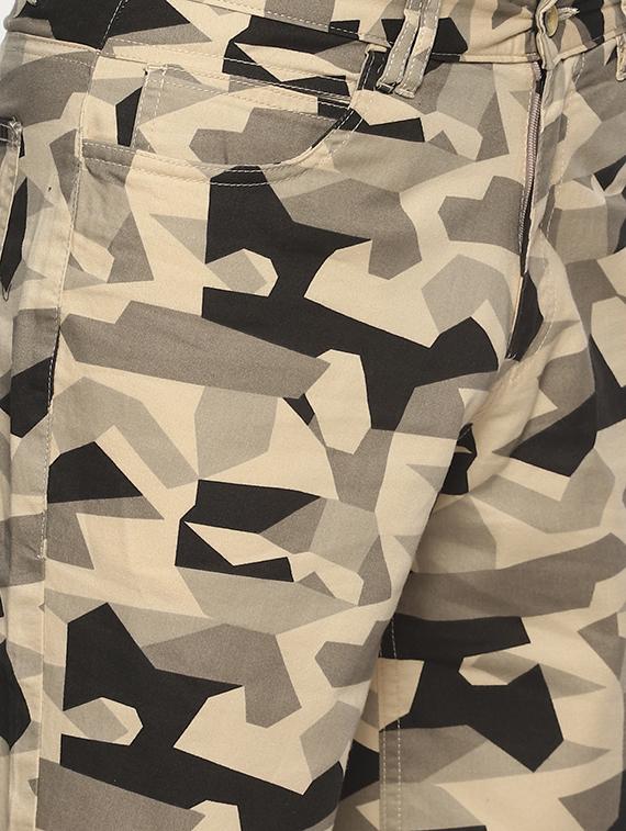 beige camouflage printed short - 16762311 - Zoom Image - 5