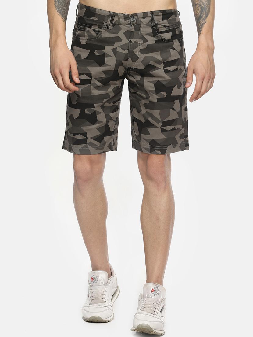 green camouflage printed shorts - 16762312 - Zoom Image - 1