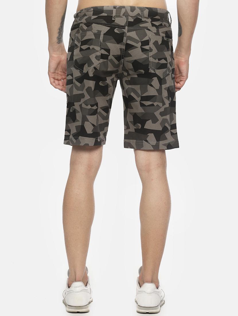 green camouflage printed shorts - 16762312 - Zoom Image - 3