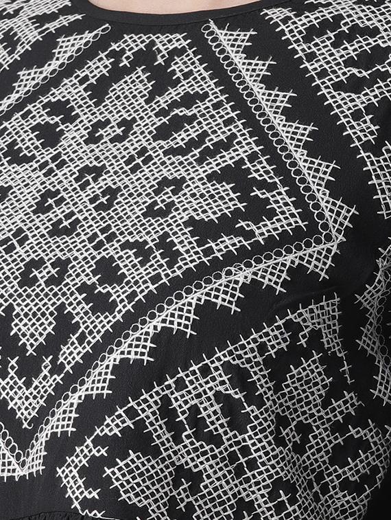 gathered hem embroidered top - 16763476 - Zoom Image - 5