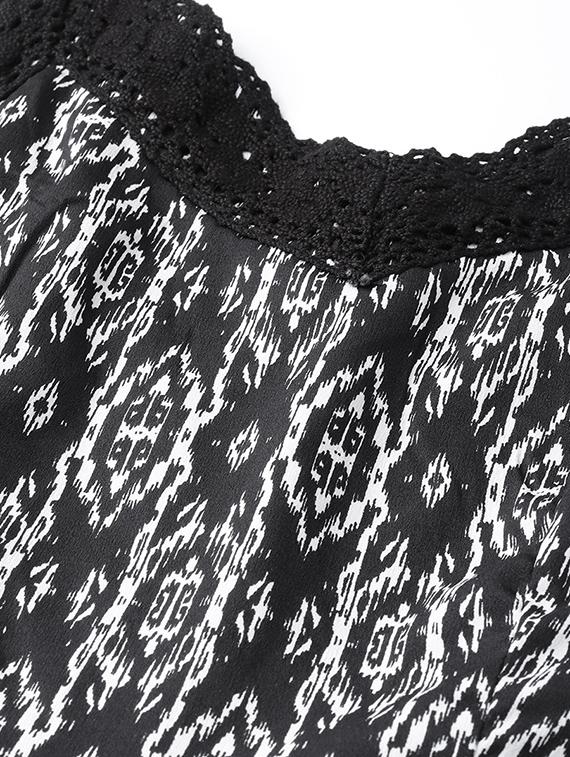 lace detail printed jumpsuit - 16764131 - Zoom Image - 4