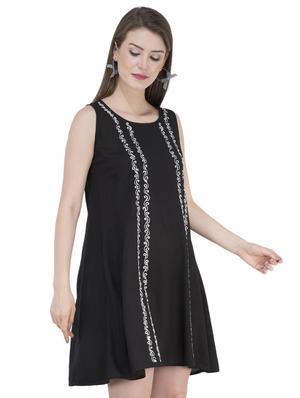 round neck contrast embroidered shift dress - 16764717 - Standard Image - 2